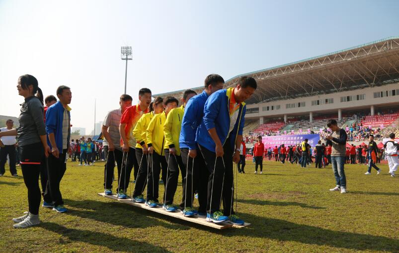 33齊心協力共創佳績.jpg