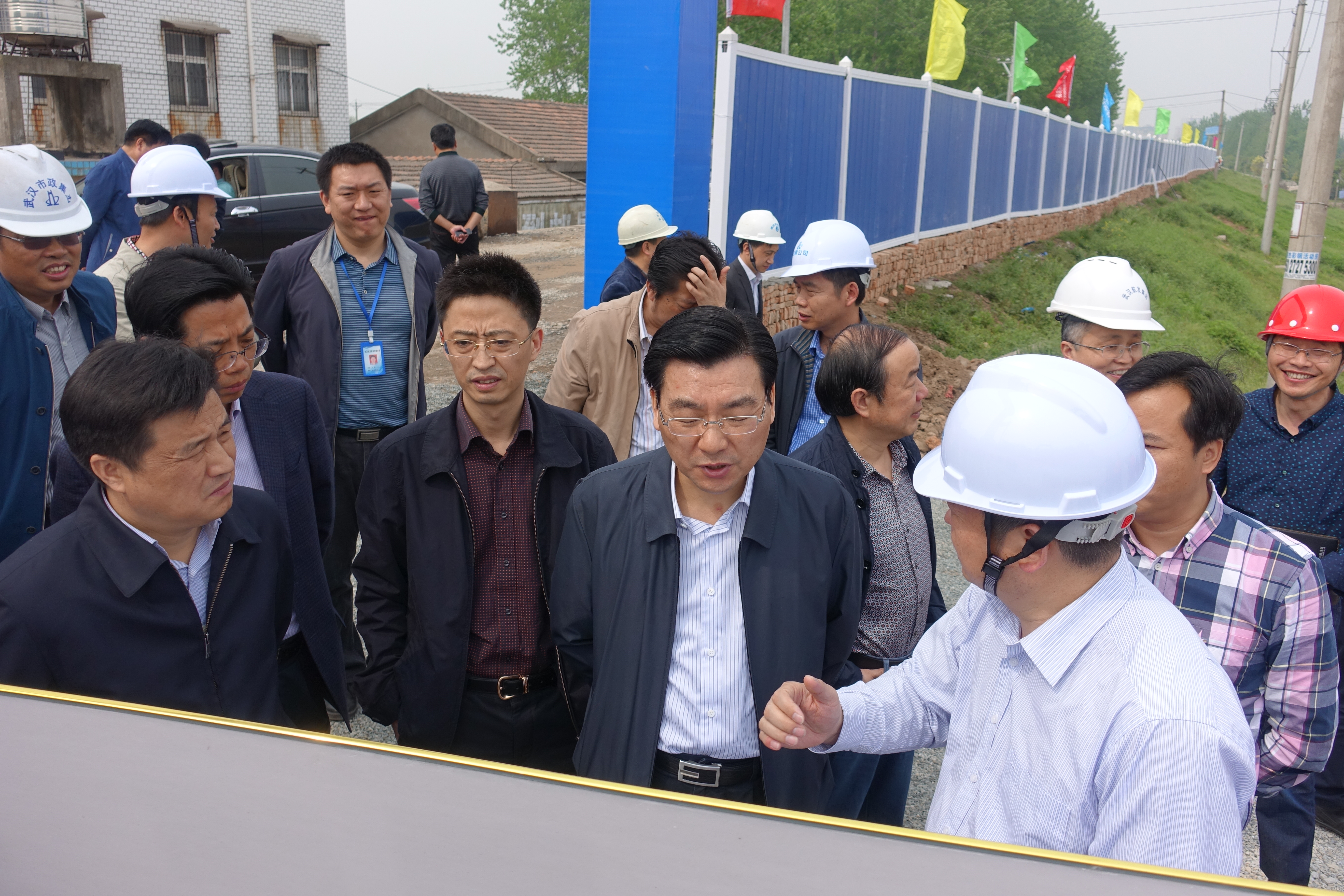 航發集團領導班子一行巡查督辦江北快速路項目建設進展（圖：楊浩）.JPG